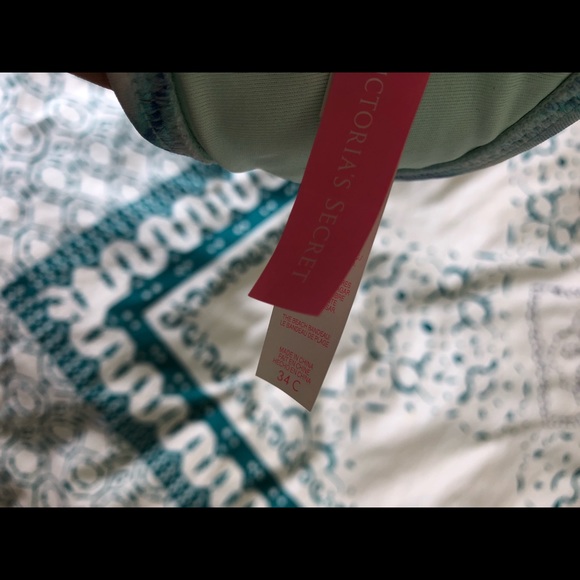 Victoria Secret Bikini Top - Picture 3 of 3